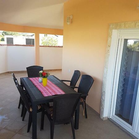 Apartmani Luca Fažana Екстериор снимка