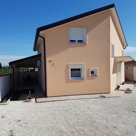 Apartmani Luca Fažana Екстериор снимка